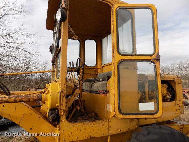 image for item DB9005 Caterpillar 112E rigid frame motor grader