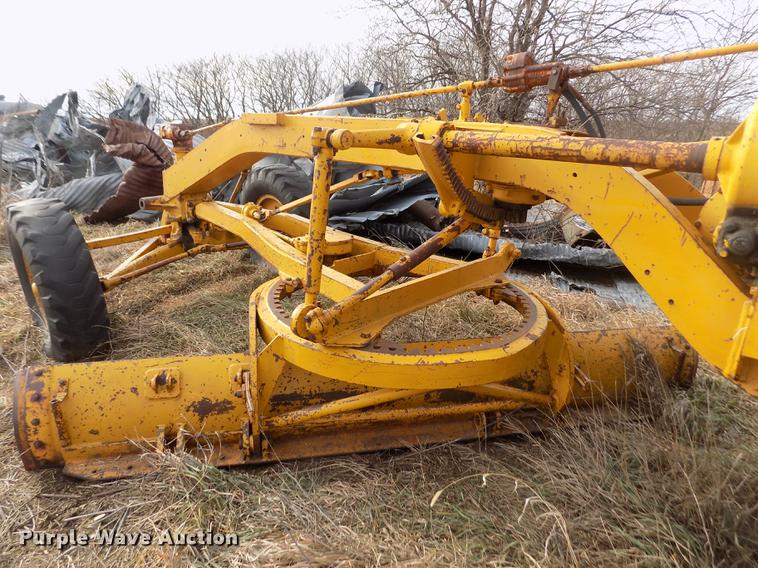 image for item DB9005 Caterpillar 112E rigid frame motor grader