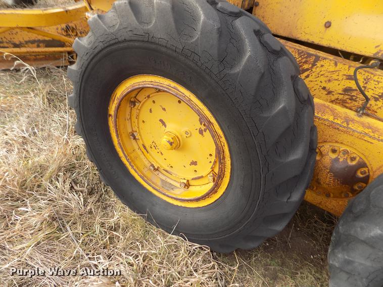 image for item DB9005 Caterpillar 112E rigid frame motor grader