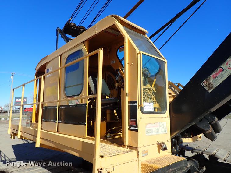 image for item DG2897 1974 American 4260 crane