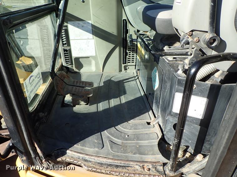 image for item DG2899 2008 Caterpillar 304C CR mini excavator