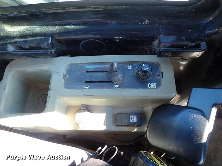 image for item DG2899 2008 Caterpillar 304C CR mini excavator