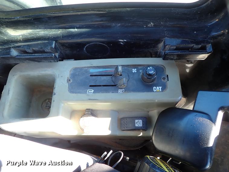 image for item DG2899 2008 Caterpillar 304C CR mini excavator