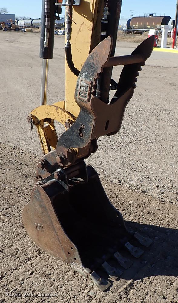 image for item DG2899 2008 Caterpillar 304C CR mini excavator