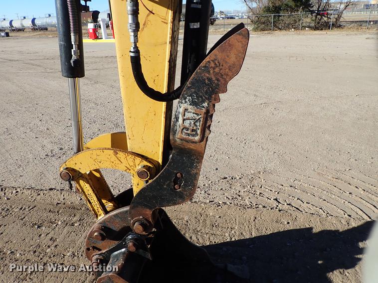 image for item DG2899 2008 Caterpillar 304C CR mini excavator