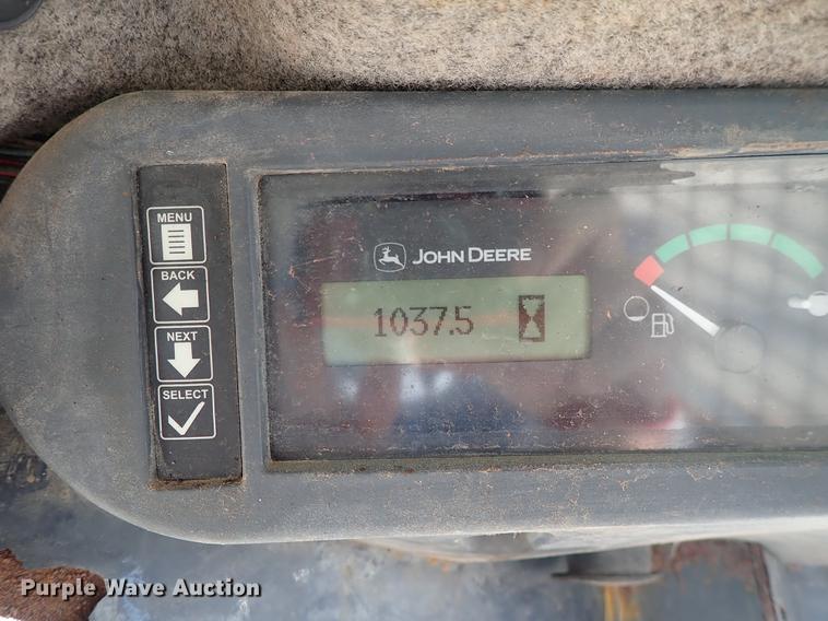 image for item DG2903 2010 John Deere 318D skid steer