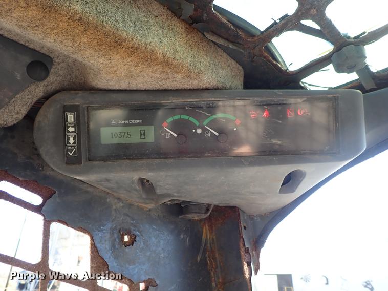 image for item DG2903 2010 John Deere 318D skid steer