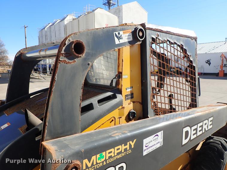 image for item DG2903 2010 John Deere 318D skid steer