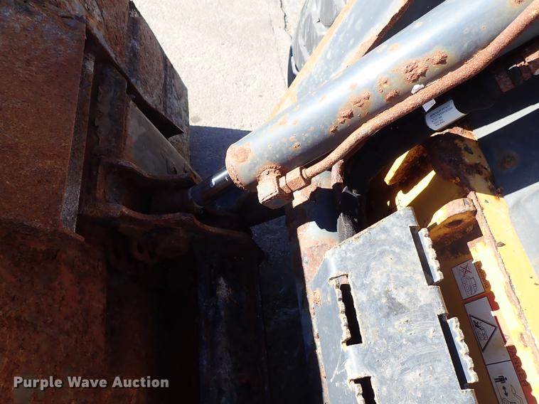 image for item DG2903 2010 John Deere 318D skid steer