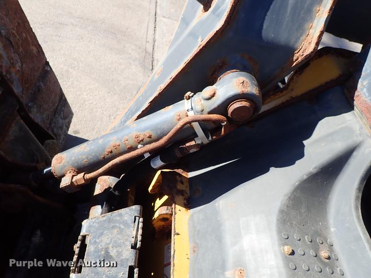 image for item DG2903 2010 John Deere 318D skid steer