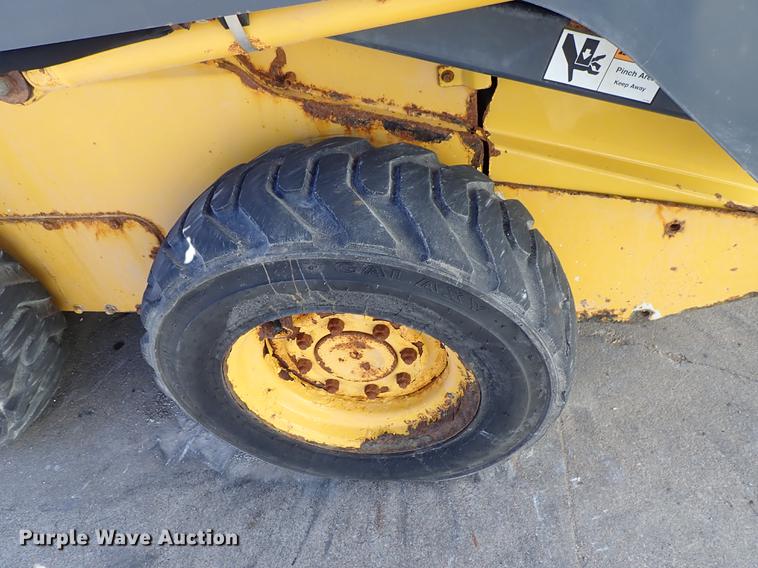 image for item DG2903 2010 John Deere 318D skid steer