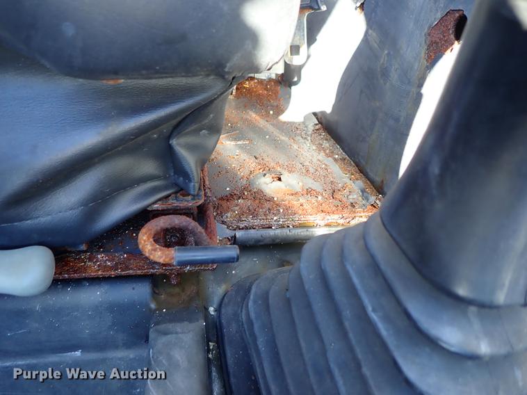 image for item DG2903 2010 John Deere 318D skid steer