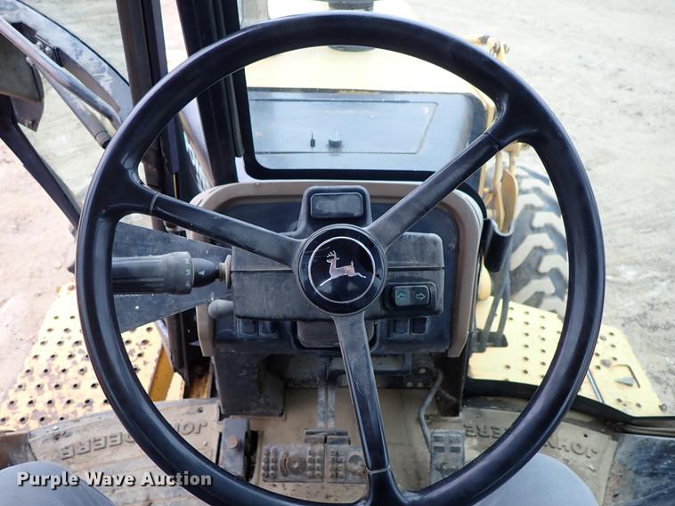 image for item DG2911 1999 John Deere 410E backhoe