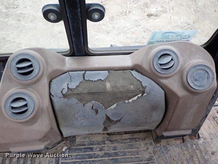 image for item DG2911 1999 John Deere 410E backhoe