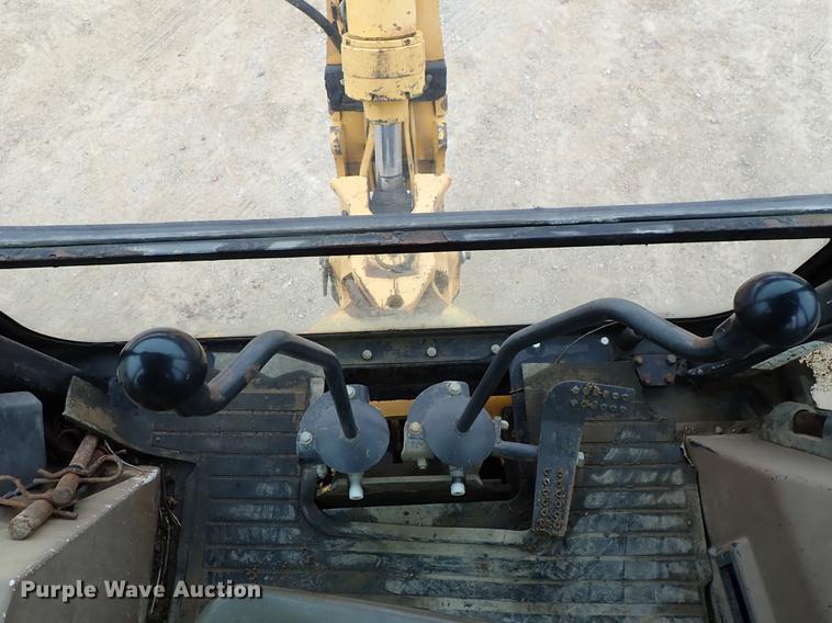 image for item DG2911 1999 John Deere 410E backhoe