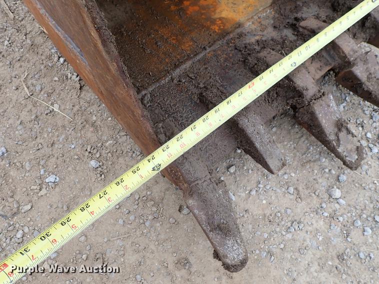 image for item DG2911 1999 John Deere 410E backhoe