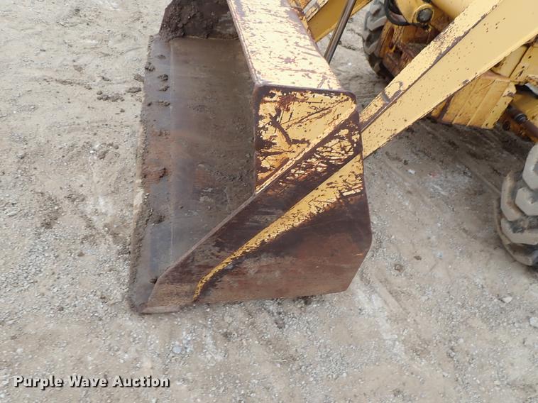 image for item DG2911 1999 John Deere 410E backhoe