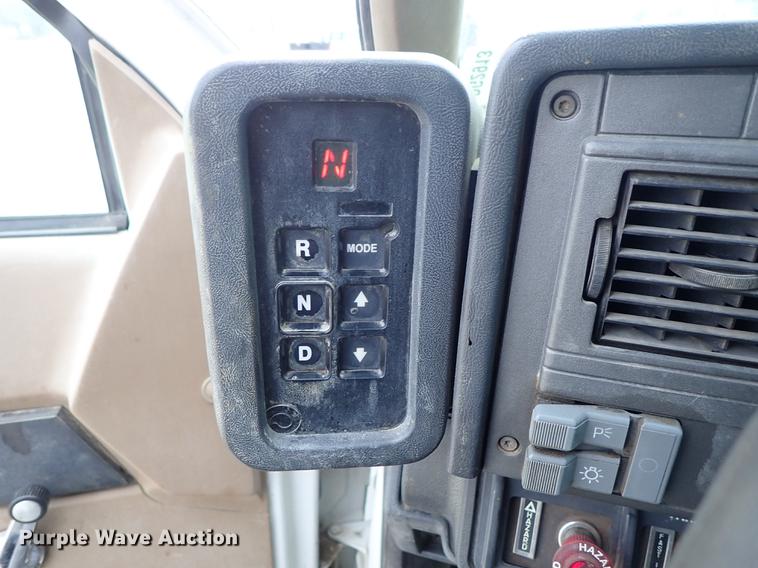 image for item DG2913 1999 GMC C7500 service truck