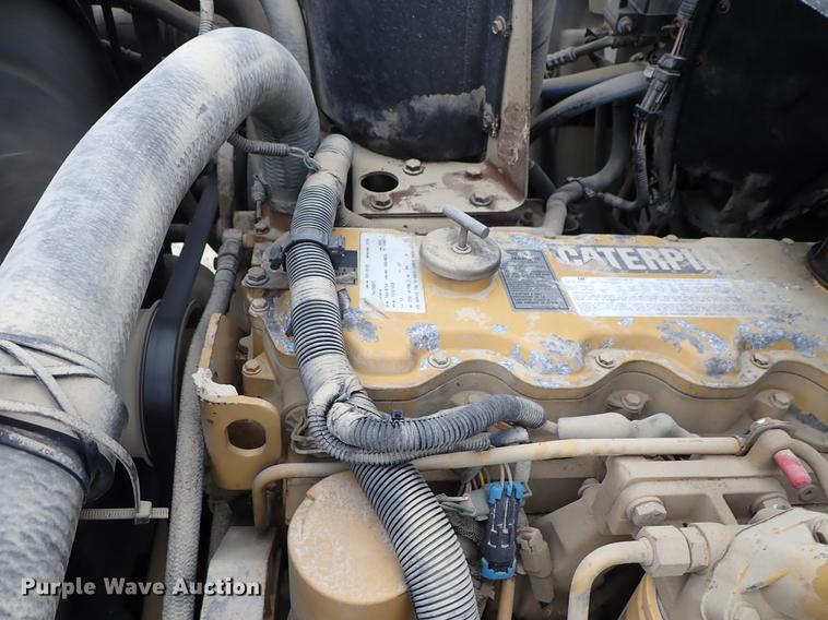 image for item DG2913 1999 GMC C7500 service truck