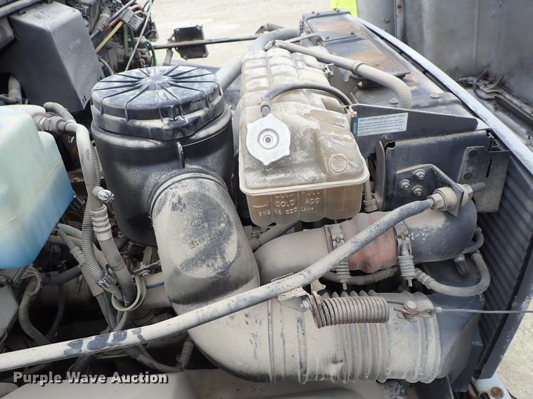 image for item DG2913 1999 GMC C7500 service truck