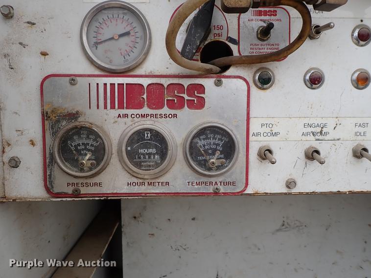 image for item DG2913 1999 GMC C7500 service truck