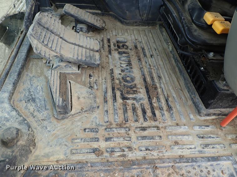 image for item DG2915 2012 Komatsu PC200LC-8 excavator