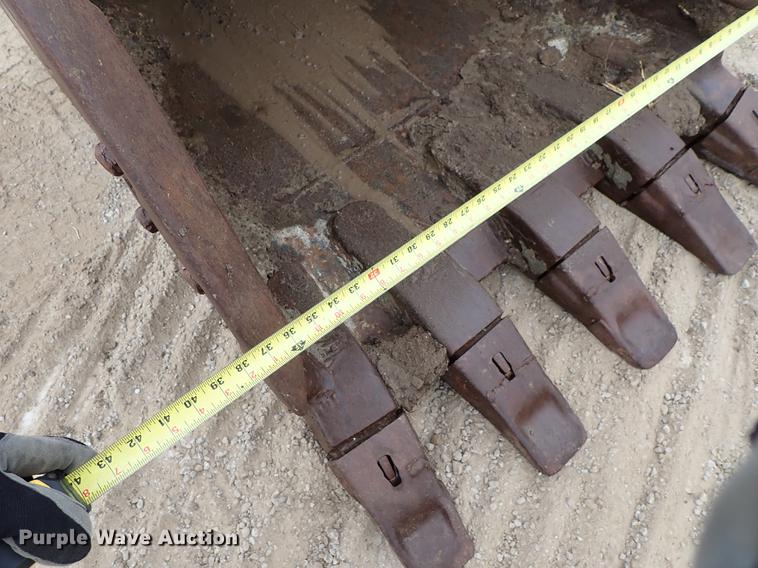 image for item DG2915 2012 Komatsu PC200LC-8 excavator