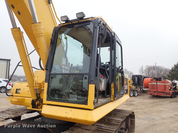 image for item DG2915 2012 Komatsu PC200LC-8 excavator
