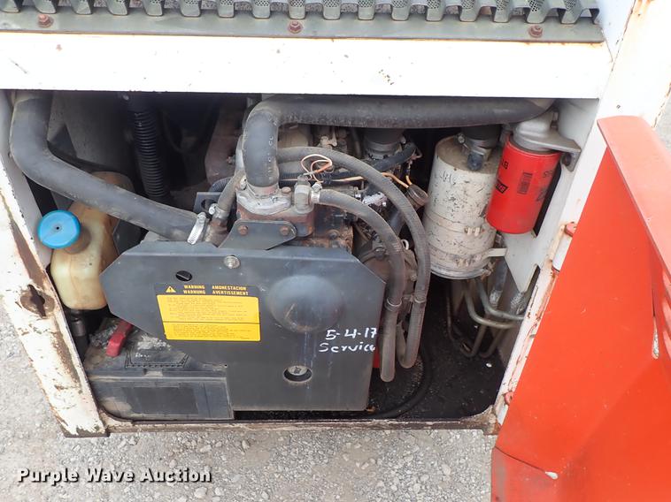 image for item DG2916 Bobcat 843 skid steer