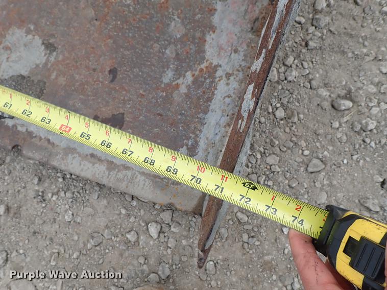 image for item DG2916 Bobcat 843 skid steer