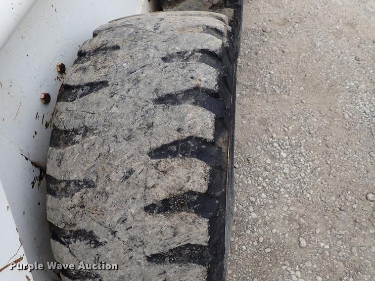 image for item DG2916 Bobcat 843 skid steer