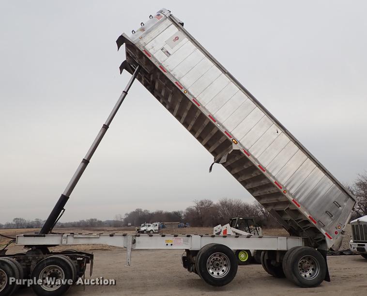 image for item DG2917 2013 Travis S/9628FT end dump trailer