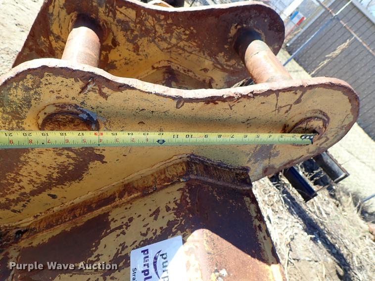 image for item DG2930 SEC 56"W six tooth excavator bucket