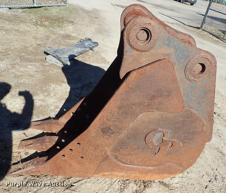 image for item DG2931 CP 24"W three tooth bucket