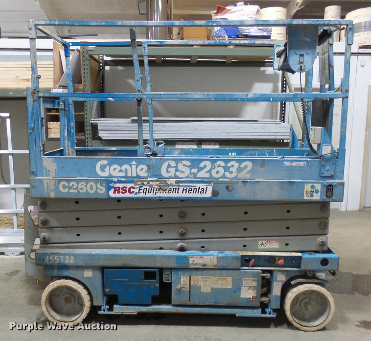 image for item DX9102 2003 Genie GS-2632 scissor lift