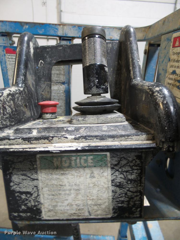 image for item DX9102 2003 Genie GS-2632 scissor lift