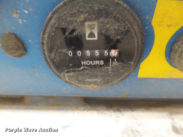 image for item DX9102 2003 Genie GS-2632 scissor lift