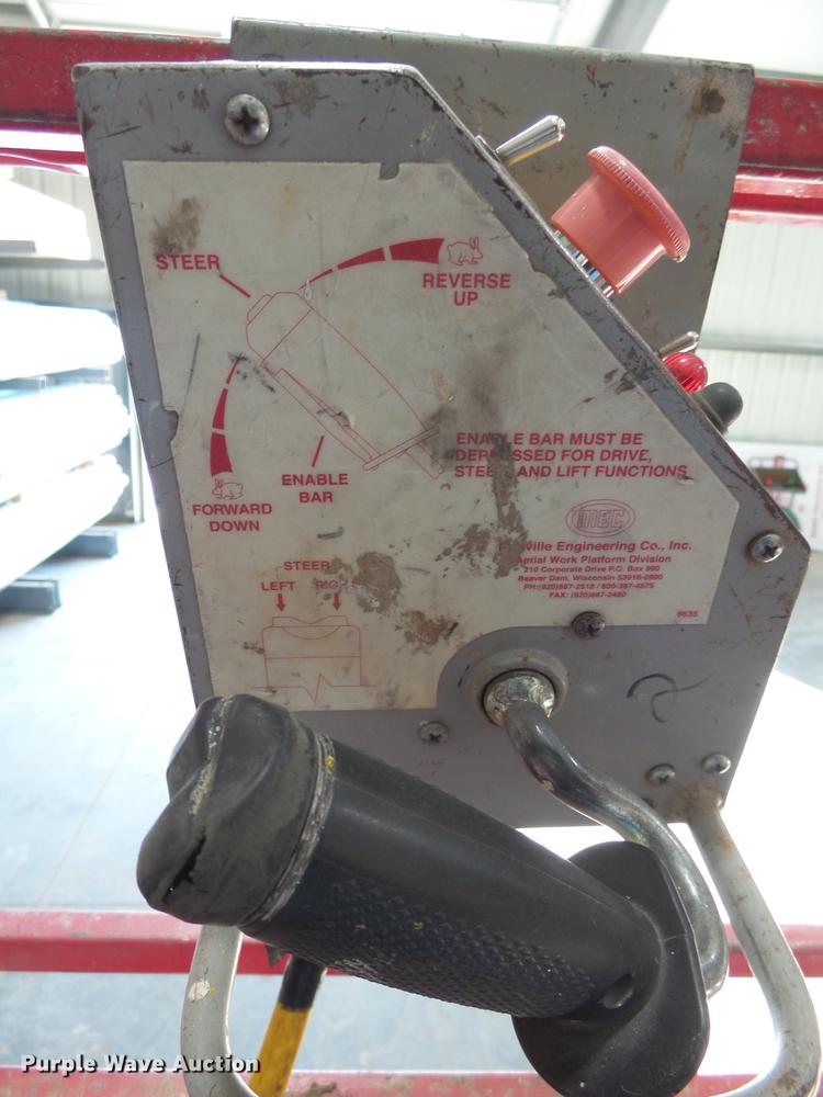 image for item DX9149 2000 Mec 2647ES scissor lift
