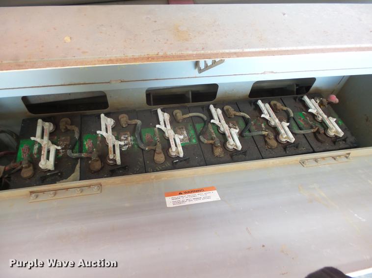 image for item DX9149 2000 Mec 2647ES scissor lift