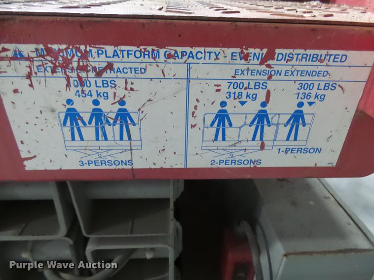image for item DX9150 2000 Mec 2647ES scissor lift