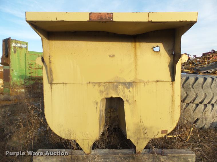 image for item EM9046 Heil steel dump bed