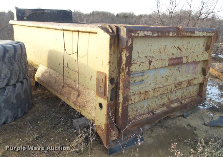 image for item EM9046 Heil steel dump bed