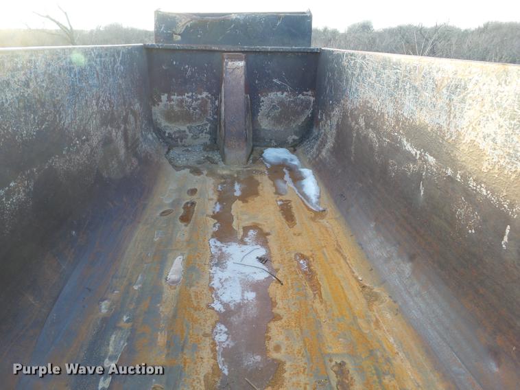 image for item EM9046 Heil steel dump bed