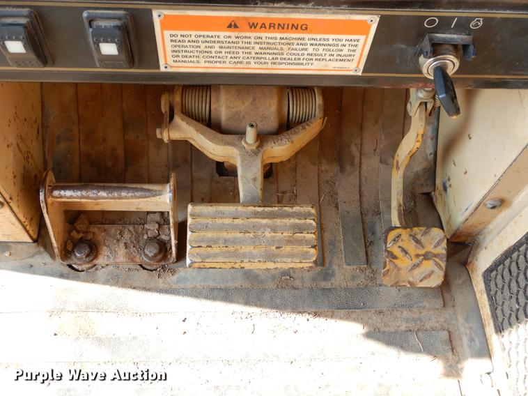 image for item ER9336 2000 Caterpillar D5C LGP Series III dozer