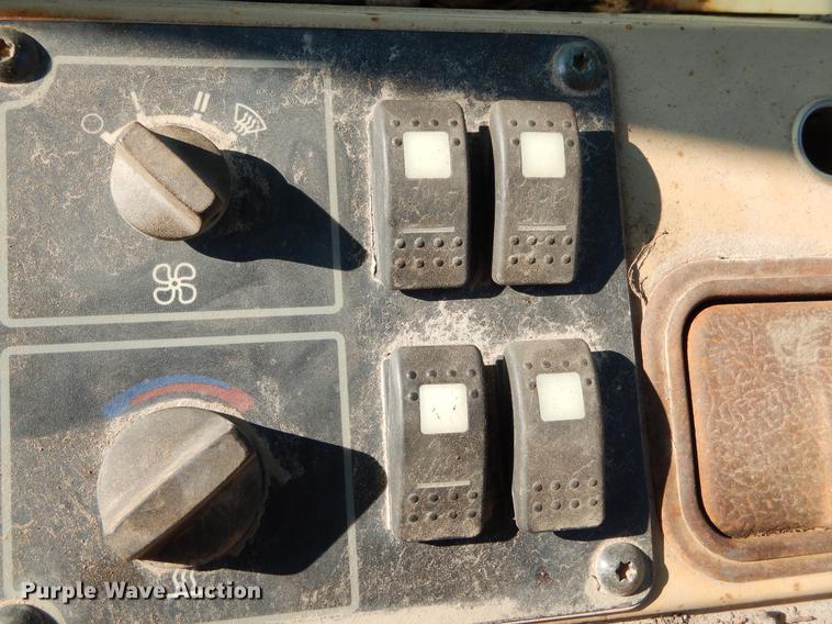 image for item ER9336 2000 Caterpillar D5C LGP Series III dozer