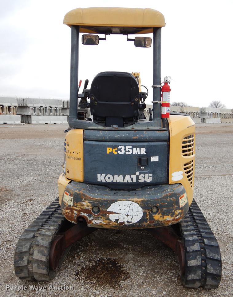 image for item ER9367 2006 Komatsu PC35MR-2 mini excavator
