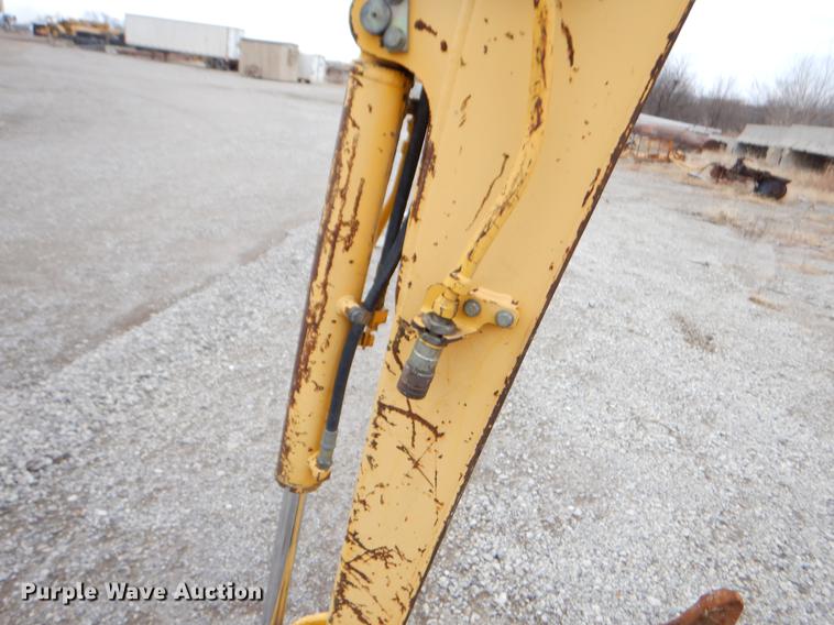 image for item ER9367 2006 Komatsu PC35MR-2 mini excavator