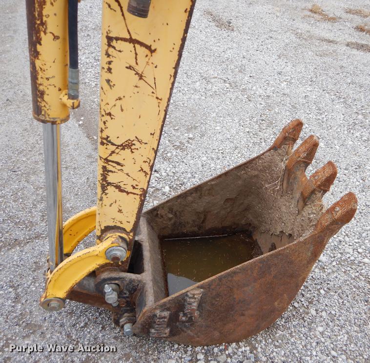 image for item ER9367 2006 Komatsu PC35MR-2 mini excavator