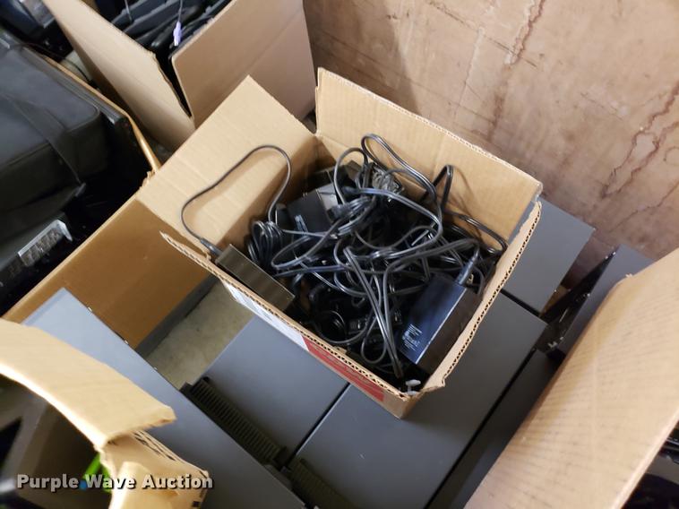 image for item AV9371 Approximately 16 CPUs