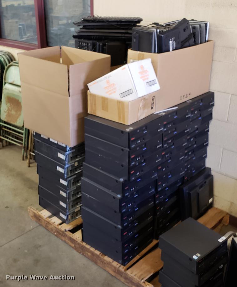 image for item AV9372 Approximately 58 CPUs